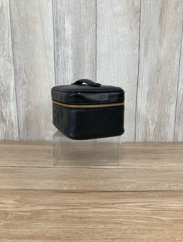 [PRE-ORDER] CHANEL Vintage Caviar Leather Vanity Pouch Bag