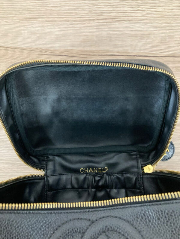 [PRE-ORDER] CHANEL Vintage Caviar Leather Vanity Pouch Bag