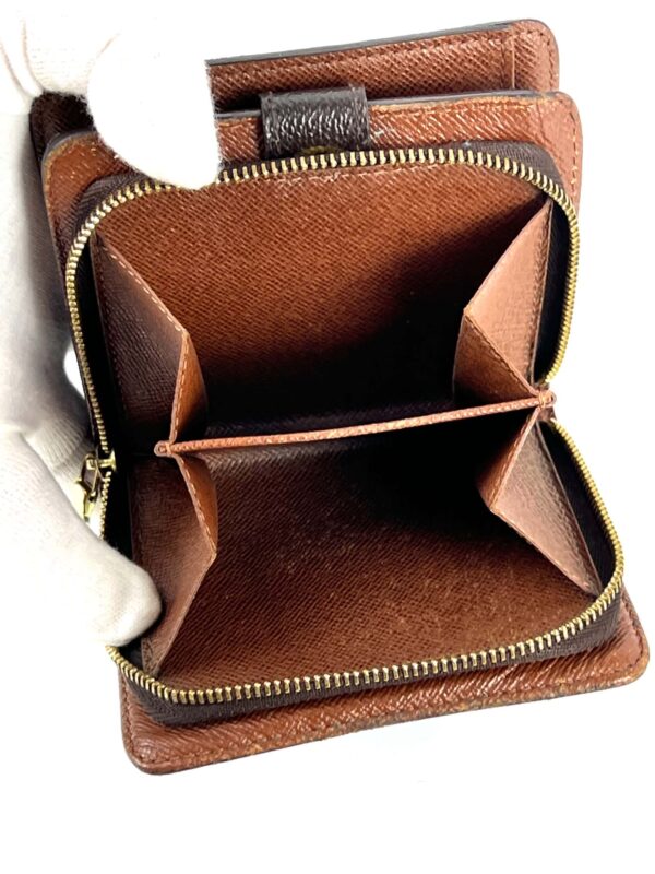 Compact Zip Wallet